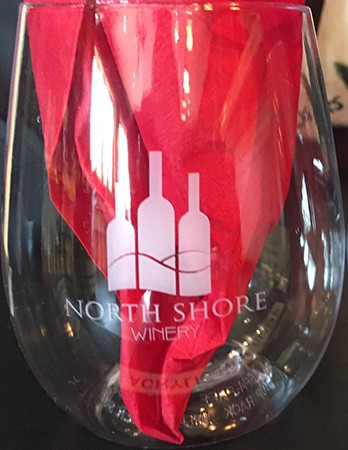 https://www.northshorewinery.us/assets/images/products/pictures/acrylicglass.jpg
